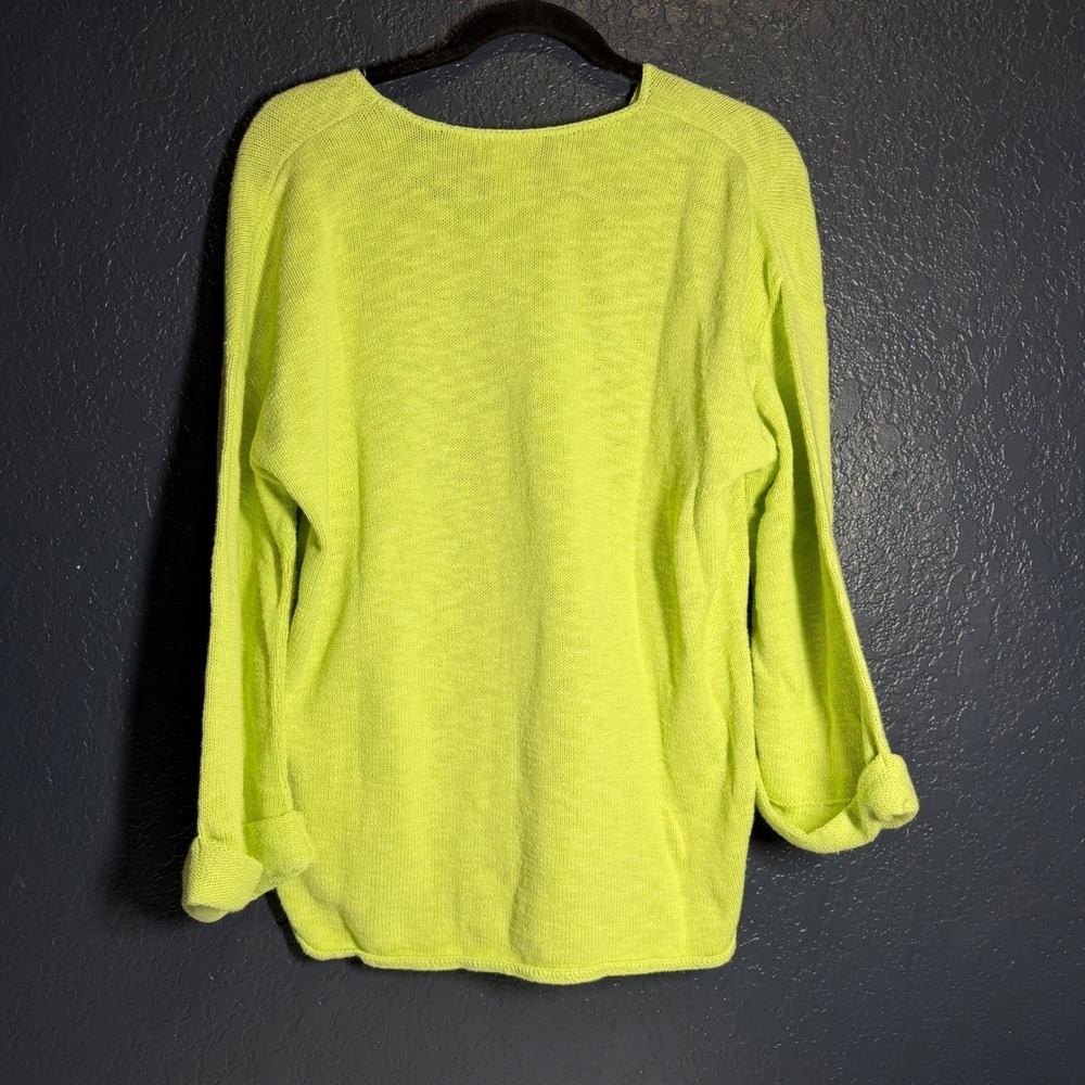 Soft Surroundings V-Neck Sweater Medium Neon Green Knit Top‎ - Picture 2 of 3